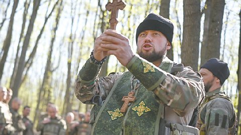 Взрывы на фоне молитв